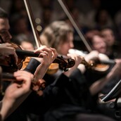 Η Underground Youth Orchestra σε έργα Ραβέλ, Σιμπέλιους και Μπετόβεν