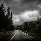 Έκτακτο δελτίο επιδείνωσης καιρού: Βροχές και καταιγίδες, πού θα «χτυπήσει» η κακοκαιρία