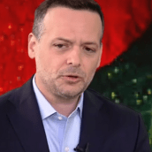 «Ντροπή τους»- Η απάντηση του Χάρη Δούκα στα σχόλια για τη γιορτή στο Σύνταγμα