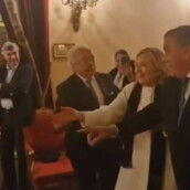 Η προσπάθεια της Χίλαρι Κλίντον να χορέψει «Μακαρένα»