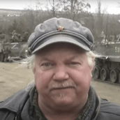 Ράσελ Μπέντλεϊ: Νεκρός ο φιλορώσος Αμερικανός δημοσιογράφος που αγνοείτο στο Ντονέτσκ