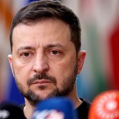 Ο Ζελένσκι αντικατέστησε τον αρχηγό του γενικού επιτελείου των ενόπλων δυνάμεων