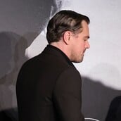 Πώς η Vogue αποκάλυψε ότι ο Leonardo DiCaprio βρισκόταν «κρυφά» στο Met Gala 2025