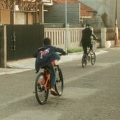 Η πιο κατάλληλη πόλη για να κάνουν ποδήλατο παιδιά δεν είναι το Άμστερνταμ