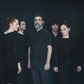 Εθνικό Θέατρο: Παγκόσμια πρεμιέρα για την Αντιγόνη του Σοφοκλή, σε σκηνοθεσία του καινοτόμου Ούλριχ Ράσε