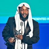 BET Awards 2025: Μεγάλος νικητής της βραδιάς ο Κέντρικ Λαμάρ 
