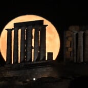 Η πανσέληνος του Ιουνίου στο Σούνιο