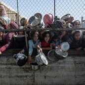Γάζα: Τουλάχιστον 37 νεκροί από ισραηλινά πυρά κοντά σε κέντρα διανομής τροφίμων της GHF