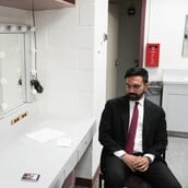 Ζόχραν Μαμντάνι: Ο γοητευτικός «ριζοσπάστης» από τον κόσμο των προνομίων θέλει να γίνει δήμαρχος στη Νέα Υόρκη