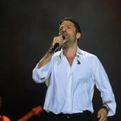 Ο Κωνσταντίνος Αργυρός συγκινείται σε συναυλία του στην Κωνσταντινούπολη - Το κοινό τον χειροκροτούσε όρθιο