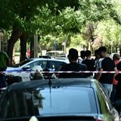 Κολωνός: Δύο τραυματίες από τους πυροβολισμούς στην καφετέρια - Ο ένας αστυνομικός