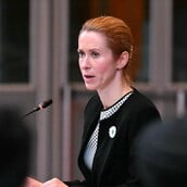 Η Ρωσία κάνει αυξανόμενη χρήση χημικών όπλων στην Ουκρανία, καταγγέλλει η Κάγια Κάλλας