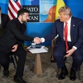 Τραμπ για Ζελένσκι: Δεν πρέπει να χτυπήσει τη Μόσχα