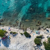 Χαλκιδική: Καταγγελίες για μαζική τροφική δηλητηρίαση από καντίνες στον Νέο Μαρμαρά
