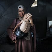 «Τράβηξα τη φωτογραφία ενώ λιμοκτονούσα κι ο ίδιος»: Η ιστορία της εικόνας-σύμβολο του λιμού στη Γάζα 
