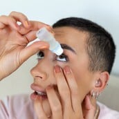 Ο FDA ενέκρινε κολλύριο για την αντιμετώπιση της πρεσβυωπίας