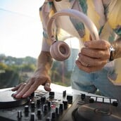 Το Bolivar Beach Club χορεύει στους ρυθμούς του Nick Warren & TRYM