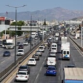Κίνηση στους δρόμους: Ουρές χιλιομέτρων στον Κηφισό - Πάνω από 30 λεπτά οι καθυστερήσεις στην Αττική Οδό