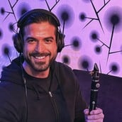 Μήνυση στον Άρη Μουγκοπέτρο από τον άνδρα που του έδωσε την κροτίδα 