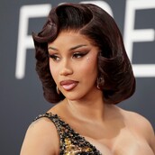 Cardi B για το διαζύγιό της: «Θέλει να με κρατήσει "όμηρο" αν δεν του δώσω εκατομμύρια»