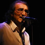 Βασίλης Καζούλης: «Την έκανα κόρη μου την έκανα σε ηλικία παππού!»