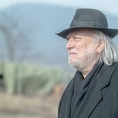 Λάσλο Κρασναχορκάι: «Νιώθω βαθιά θλίψη όταν σκέφτομαι την κατάσταση του κόσμου»