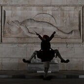 ΑΓΝΩΣΤΟΣ ΣΤΡΑΤΙΩΤΗΣ ΚΑΘΑΡΙΟΤΗΤΑ
