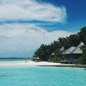 Μαλδίβες: Η πρώτη χώρα που απαγορεύει το κάπνισμα σε όποιον γεννήθηκε μετά το 2007