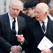 Βασιλιάς Κάρολος: Θα δώσει «εξαψήφια» αποζημίωση και ετήσιο επίδομα στον Άντριου;