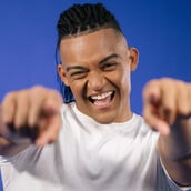 Εμμανουήλ Καραλής: Πολλοί είναι δίπλα σου στα μετάλλια, στο χειροκρότημα και στη λάμψη, αλλά μετά οι προβολείς σβήνουν