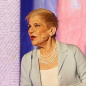 ΧΡΥΣΑ ΡΩΠΑ ΕΡΩΤΙΚΗ ΣΚΗΝΗ