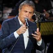 Ο Γιώργος Νταλάρας τιμήθηκε ως «διακεκριμένος» πολίτης του Μπουένος Άιρες