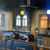 Δυτική Όχθη: Ισραηλινοί εποίκοι έβαλαν φωτιά σε τέμενος και έγραψαν συνθήματα μίσους