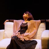 «Ο ουρανός κατακόκκινος» της Λούλας Αναγνωστάκη & «Ο δικός μου χειμώνας» της Πολύνας Ευτυχίας Γκιωνάκη