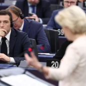 ΓΙΑ ΣΚ - Βρυξέλλες: Η ακροδεξιά μπαίνει στο κέντρο της ευρωπαϊκής εξουσίας – Το τέλος του cordon sanitaire