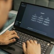 ΓΙΑ ΣΚ - Ελλάδα: Στους ουραγούς της Ευρώπης στη χρήση τεχνητής νοημοσύνης 