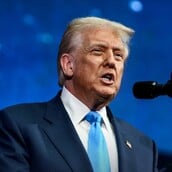 ΤΡΑΜΠ ΣΕΘ ΜΑΓΙΕΡΣ