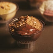 Choureal: Έκανε το προφιτερόλ ιεροτελεστία και το έφερε και στη Γλυφάδα