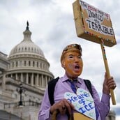 ΦΑΚΕΛΟΙ ΕΠΣΤΑΙΝ ΝΤΟΝΑΛΝΤ ΤΡΑΜΠ ΒΟΥΛΗ ΤΩΝ ΑΝΤΙΠΡΟΣΩΠΩΝ