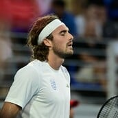 Στέφανος Τσιτσιπάς: «Πιάστηκε» να τρέχει με 210 χλμ./ώρα στην Αττική Οδό