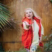 Κορμί κι αλάτι, Μπέσσυ μου!