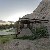 Ένα γλυπτό ζωντανεύει το «άγνωστο» λατομείο του Φιλοπάππου