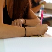 Πανελλαδικές Εξετάσεις 2026: Ξεκινούν οι αιτήσεις συμμετοχής - Όσα πρέπει να γνωρίζουν οι υποψήφιοι