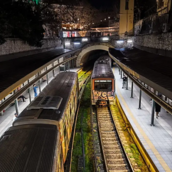 ΗΣΑΠ: Ακινητοποιημένος συρμός μεταξύ Καλλιθέας και Ταύρου – Δύο άτομα έπεσαν στις ράγες