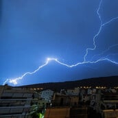 Κακοκαιρία Adel: Επικαιροποιήθηκε το έκτακτο της ΕΜΥ - Πότε υποχωρούν τα επικίνδυνα φαινόμενα