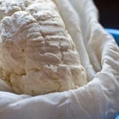 ΕΦΕΤ: Ανάκληση παρτίδας νωπής μυζήθρας λόγω ανίχνευσης σταφυλοκοκκικών εντεροτοξινών