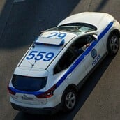 Κολωνός: 27χρονος παρέσυρε με το αυτοκίνητο 22χρονο λόγω προσωπικών διαφορών – Συνελήφθη λίγη ώρα αργότερα