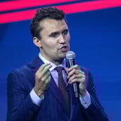 Τσάρλι Κερκ: Στην κορυφή της λίστας με τα πιο πολυδιαβασμένα λήμματα της Wikipedia για το 2025 