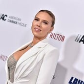 Η Σκάρλετ Γιόχανσον δέχεται πιέσεις ώστε να αποκλείσει αναφορές στο Ολοκαύτωμα από την ταινία της