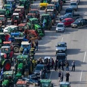 Μπλόκο από αγρότες του Έβρου στα φορτηγά διεθνών μεταφορών